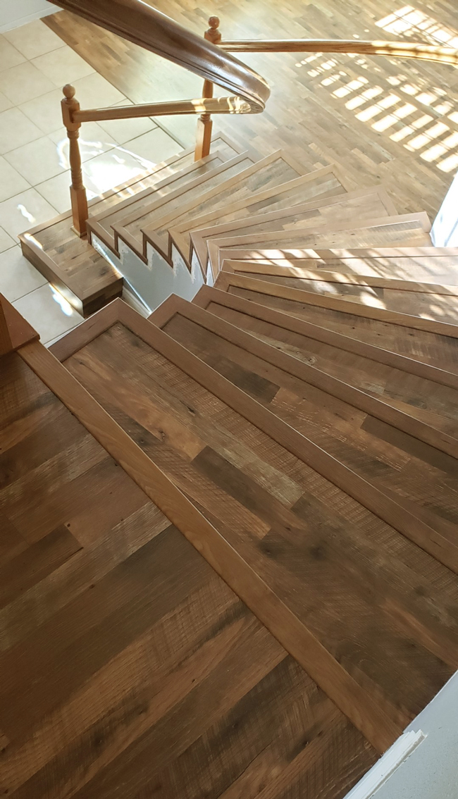 wood laminate flooring on stairs