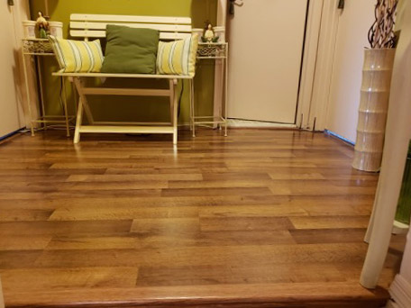 laminate wood flooring in home